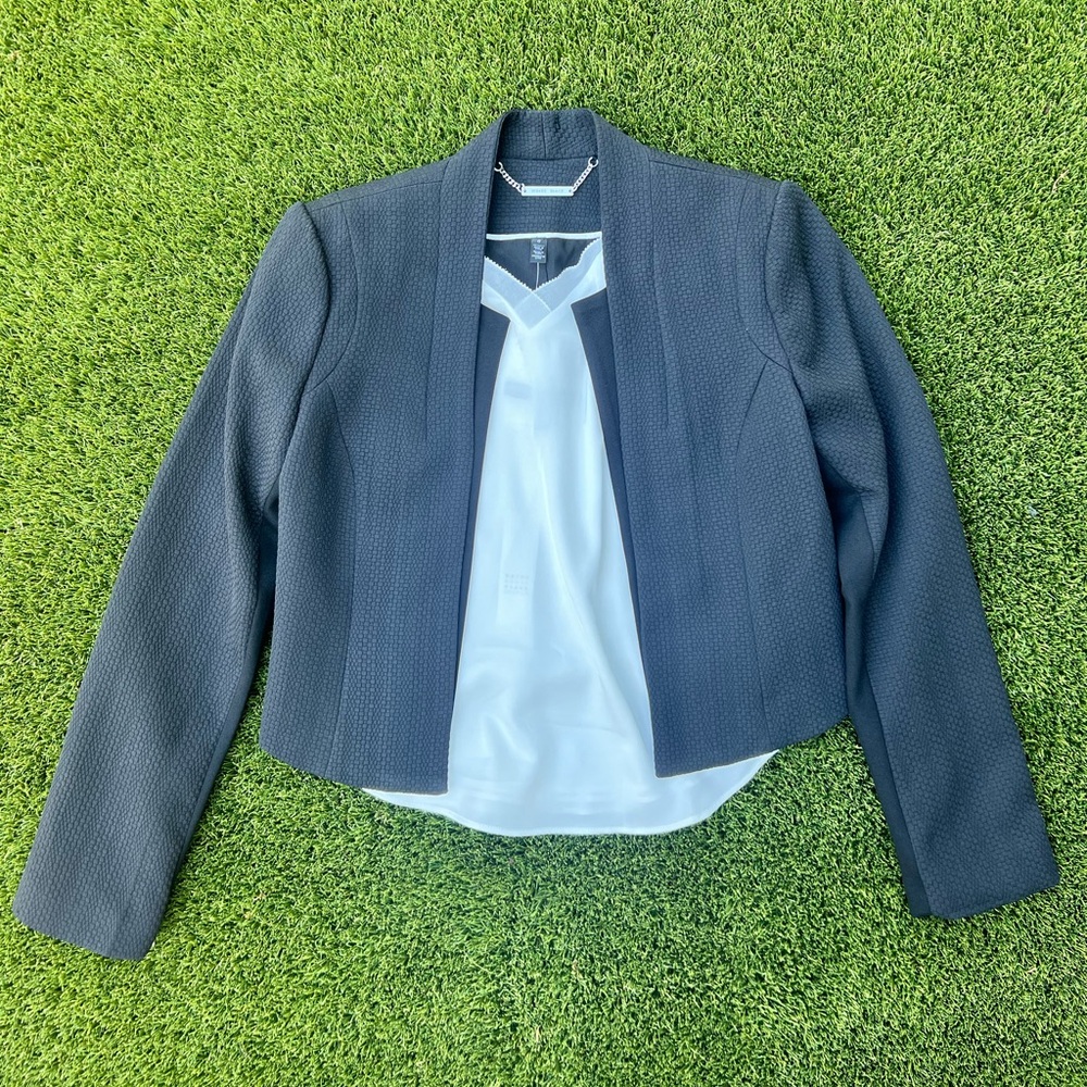 White House Black Market Textured Cropped Jacket Blazer Black size 0